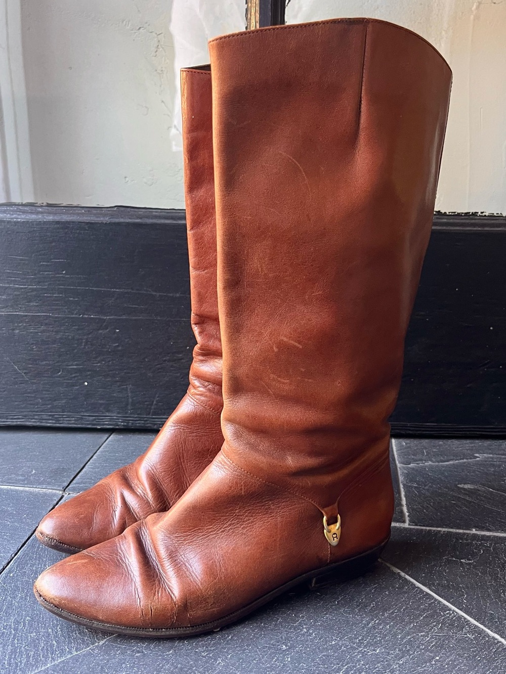 Lovely Vintage Étienne Aigner Brown Leather Boots